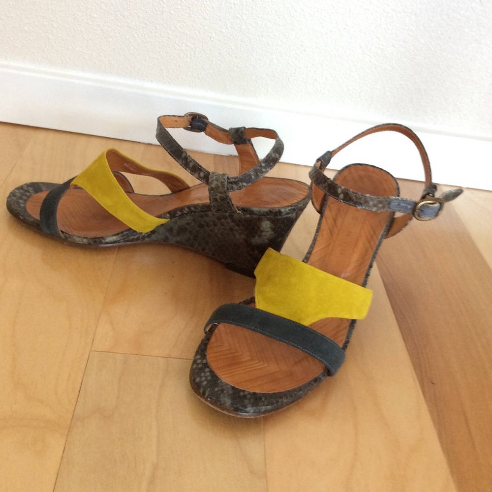 Chie Mahara Wedge Sandals